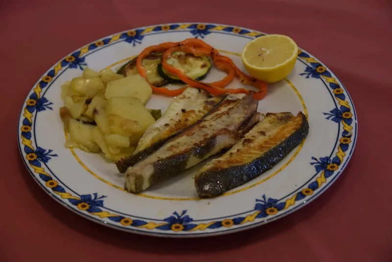 menu 1 of Los Andaluces