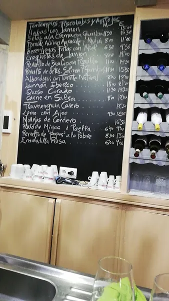 menu 0 of Los Andaluces