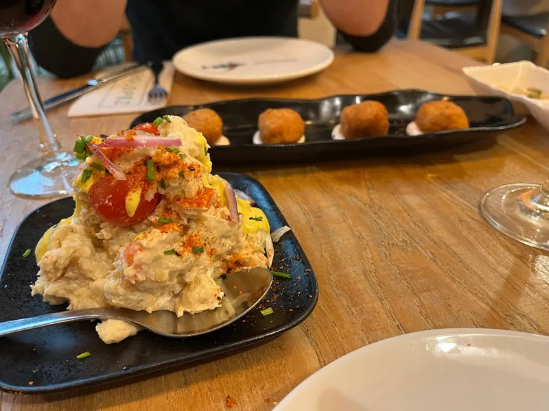 menu 2 of Lobo López
