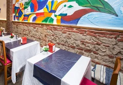 El Pulgarcito Restaurante Salvadoreño