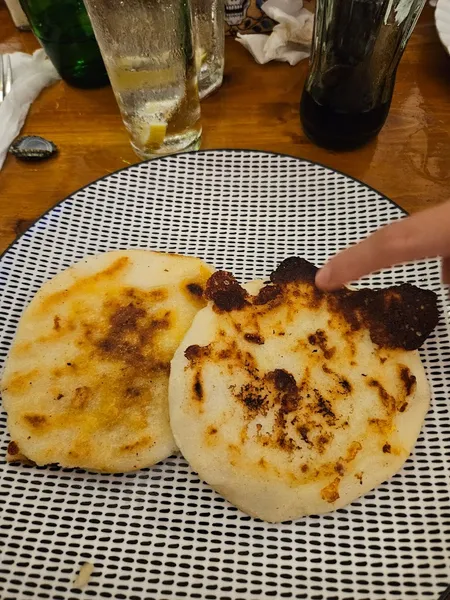 menu 2 of El Pulgarcito Restaurante Salvadoreño
