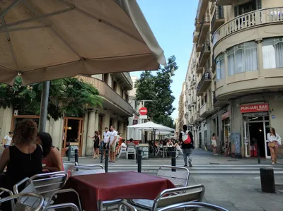 Restaurante Carmesí - Cocina fusión, sana y casera