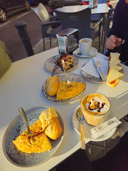 menu 1 of El Cafetito