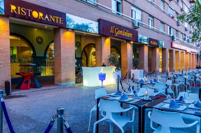 Restaurantes Il Gondoliere (palacio de deporte)