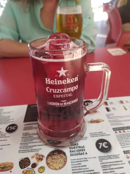 menu 0 of Cervecerías La Sureña y 100 Montaditos