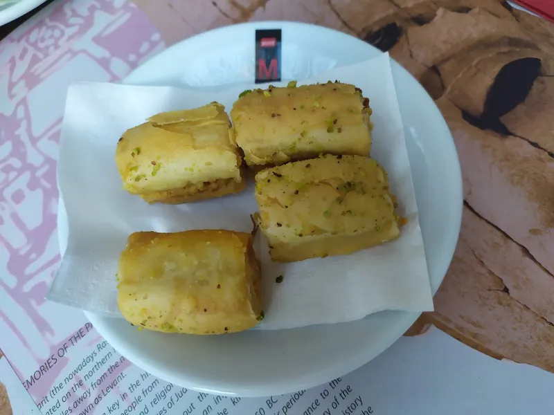menu 2 of Ugarit Poblenou