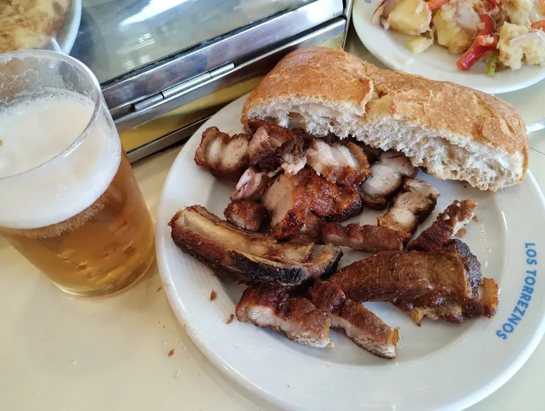 menu 2 of Los Torreznos