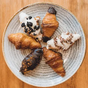 Santagloria Coffee & Bakery