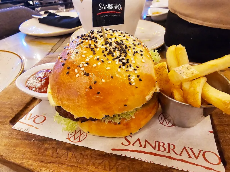 menu 2 of Sanbravo