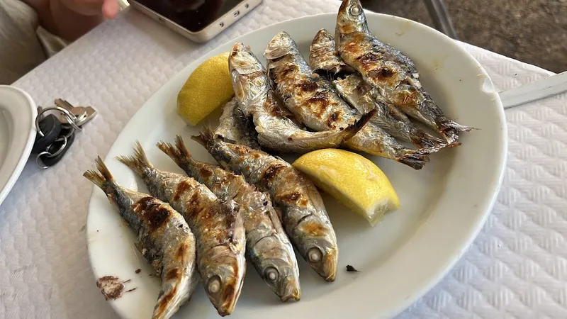 menu 2 of Restaurante Rompeolas