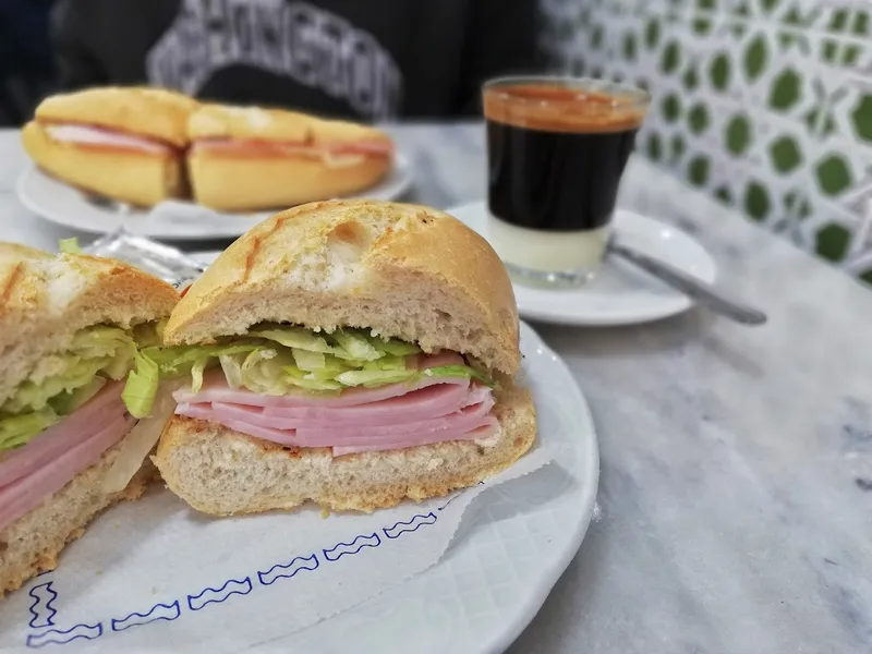 menu 1 of Cafetería El Capricho