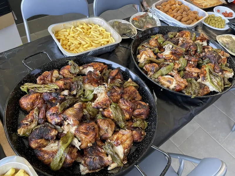 menu 1 of Asador de pollos- El clínico. Agustín Pineda