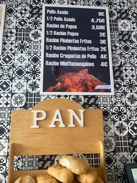 menu 1 of Asador de pollos- El clínico. Agustín Pineda