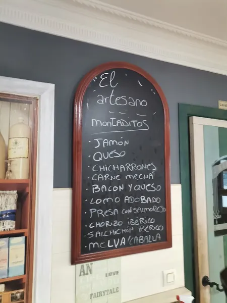 menu 1 of Cafetería El Artesano