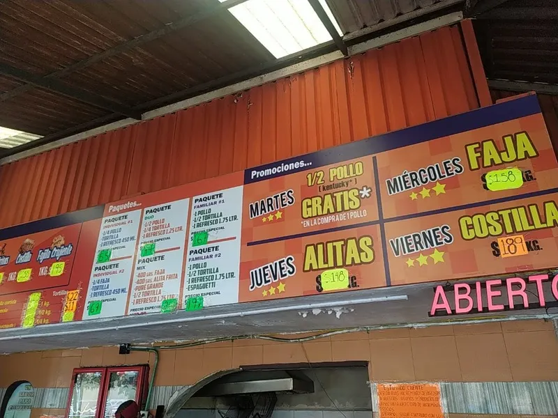 menu 0 of La Casita del pollo