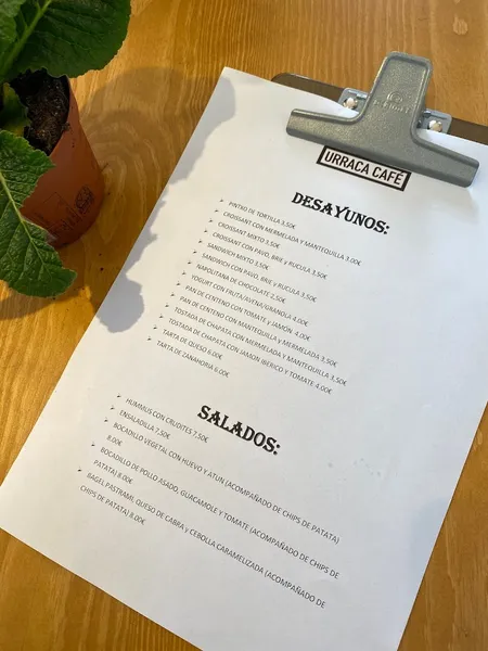 menu 0 of Urraca café