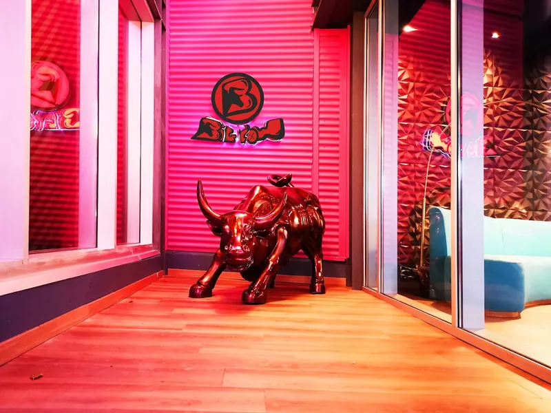 menu 2 of Big Cow