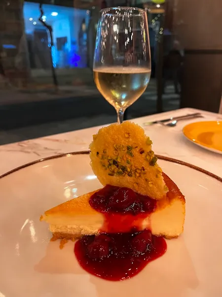 menu 1 of Ginos