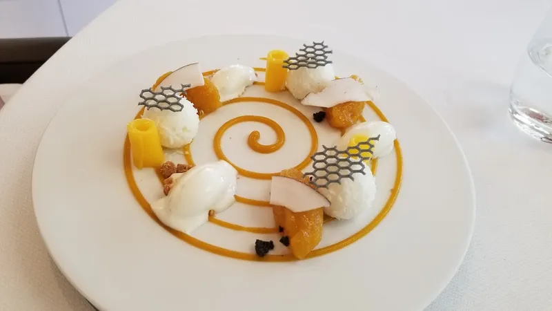 menu 1 of L'Amaryllis