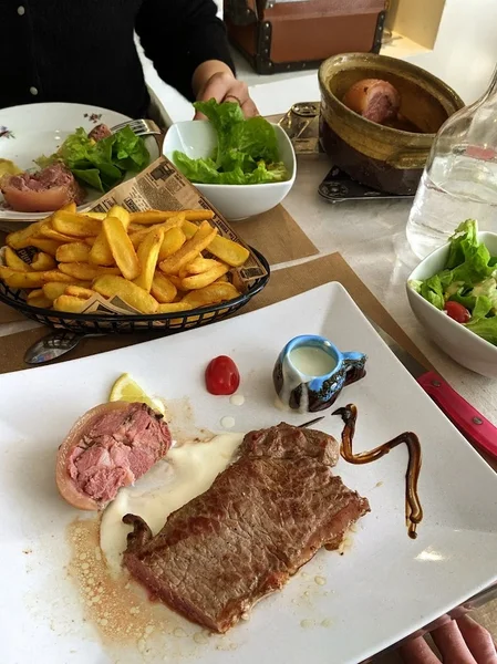 menu 2 of La Petite Taverne