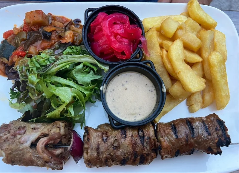 menu 1 of L'Emile Brochettes