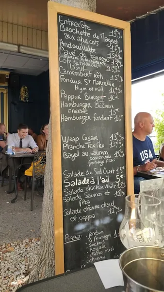 menu 0 of Café De Paris