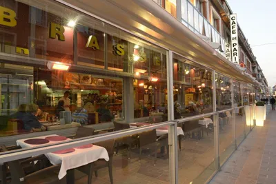 Le Café de Paris