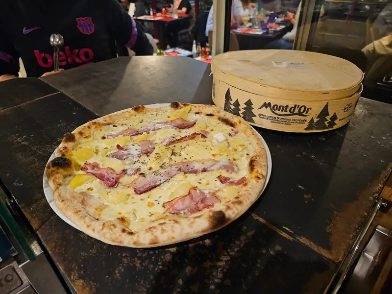 menu 1 of Le Maestro
