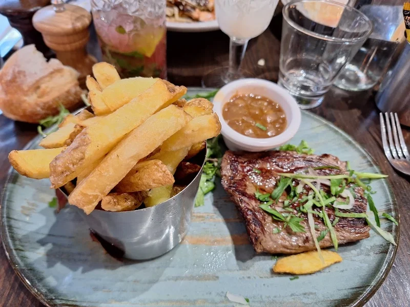 menu 1 of LE CERCLE - RESTAURANT / BRASSERIE