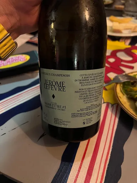 menu 2 of Entre 2 Vins