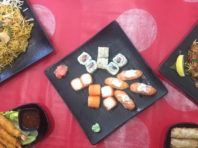 menu 1 of Sushi & Thaï