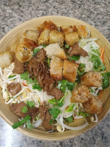 menu 2 of Quan Ngon