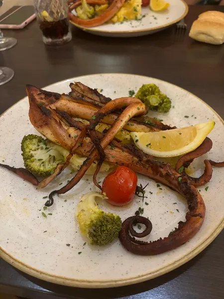 menu 1 of La Daurade