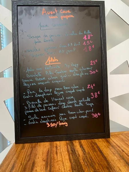 menu 0 of L'Avant Cour