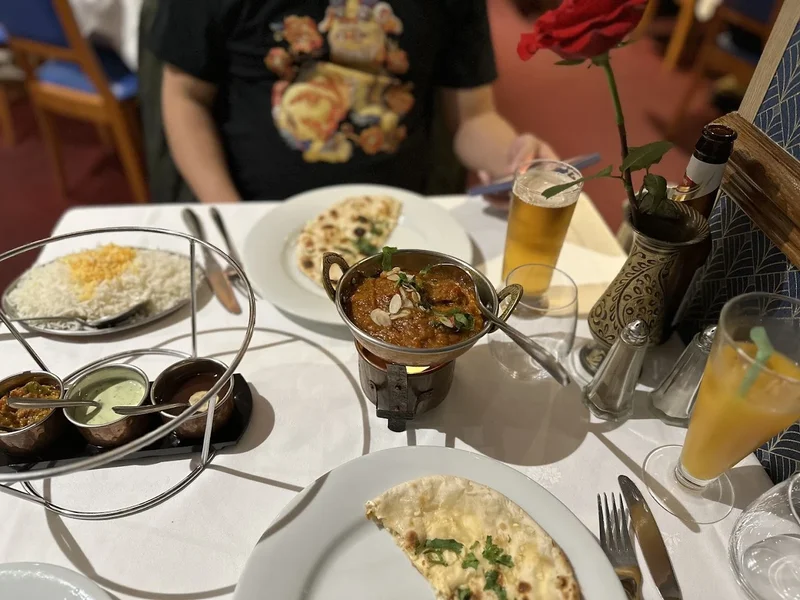 menu 2 of Raja