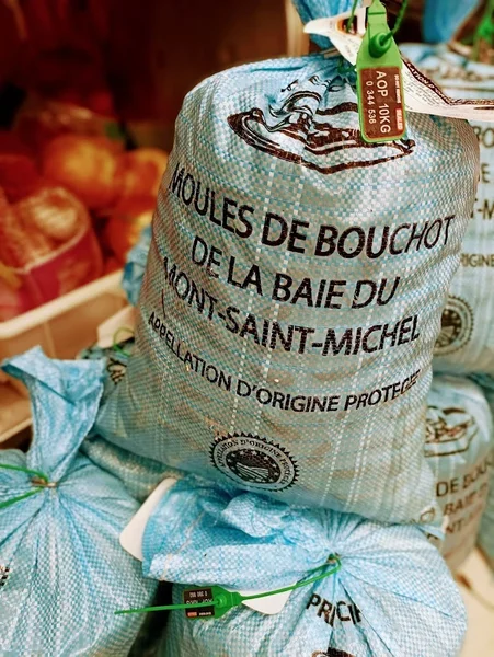 menu 1 of Le Montana