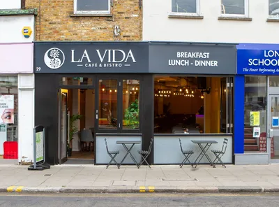 La Vida Café and Bistro