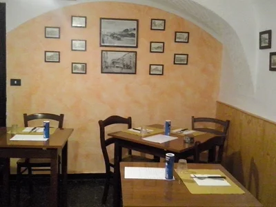 Ostaia Di Troeuggi Genova