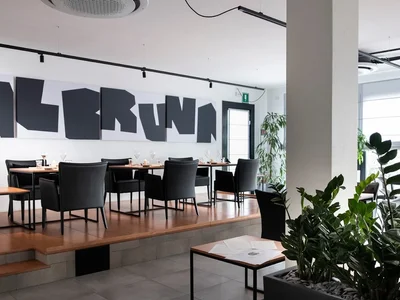 LAMAREA (ex Valbruna)