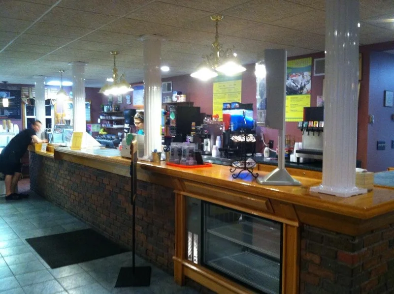 Rosario's Pizzeria East Utica Reviews & Menu New York City