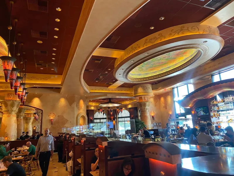 Dining ambiance The Cheesecake Factory 1