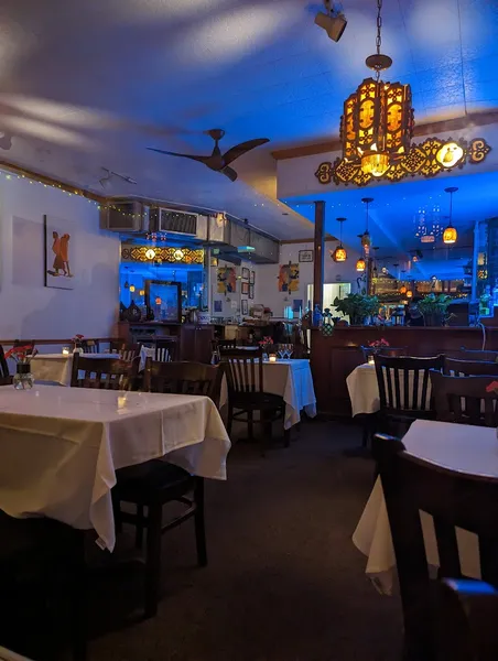 Dining ambiance Awash Ethiopian Restaurant 1