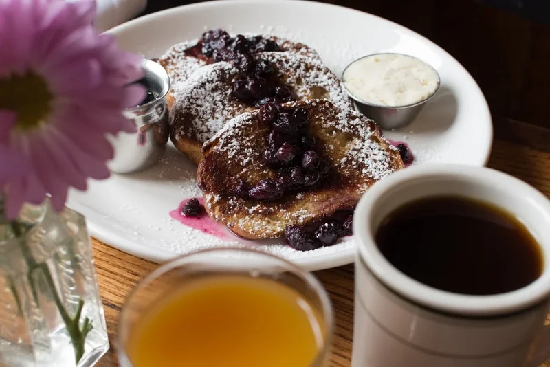 Goodnight Sonny Reviews & Menu New York City