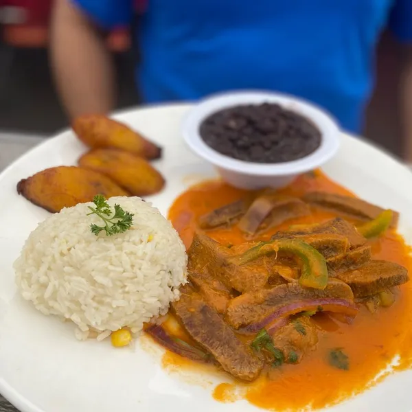 Pollo en Jocon Restaurante y Panaderia Guatamalteco