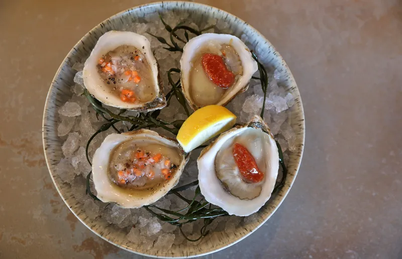 Lobster Roll Rella Oysters