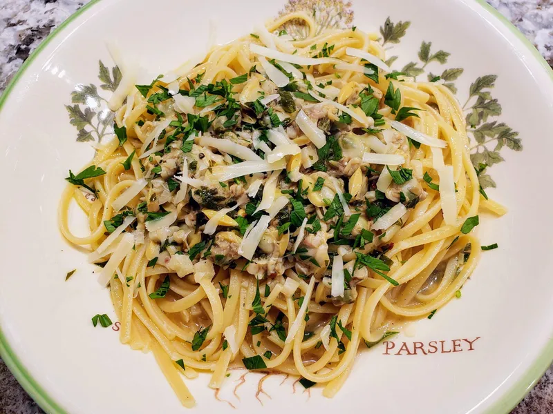 Linguine with Clam Sauce Rosanna's