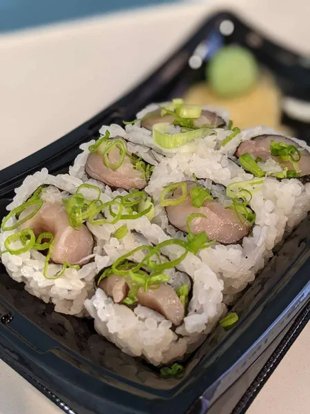 Yellowtail Scallion Roll A T sushi