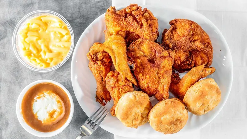 Garlic Knots Crown Fried Chicken & Pizza