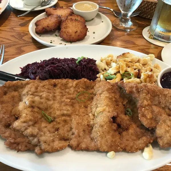 Wiener Schnitzel Mountain Brauhaus