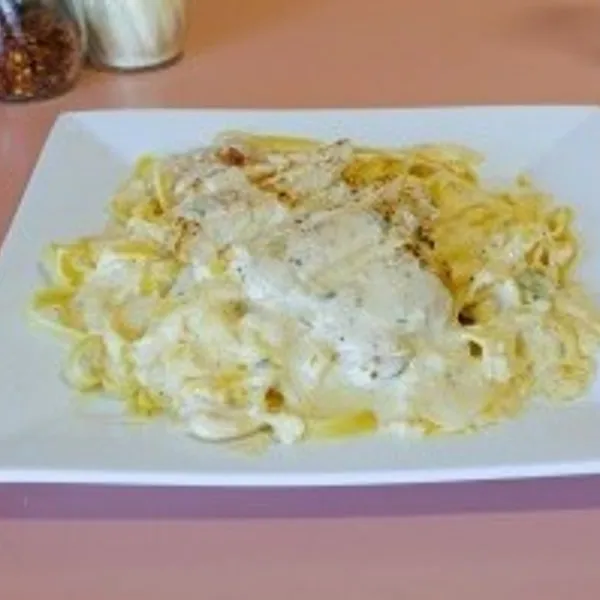 Fettuccine Alfredo Marcellino's